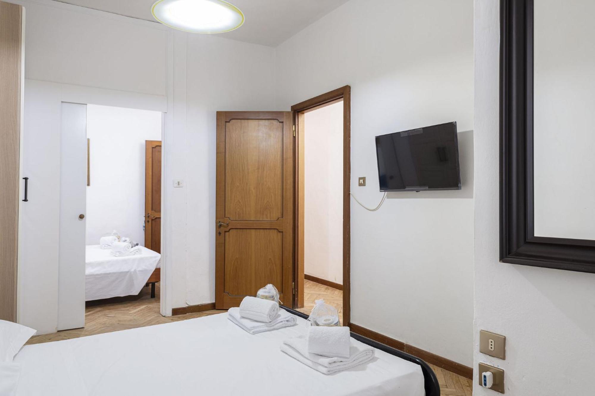 Unyca - Ampio Rifugio Per Famiglie A Firenze Apartment Bagian luar foto